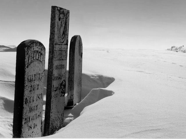 Baraboo Business Specializes In Cleaning, Restoring Grave Markers